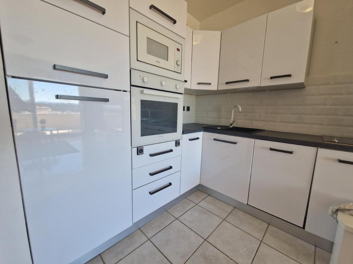 City Apartment Sanja Макарська Екстер'єр фото