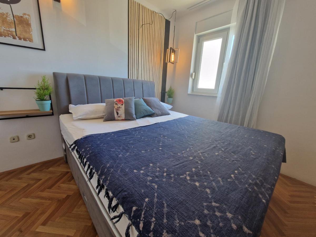 City Apartment Sanja Макарська Екстер'єр фото