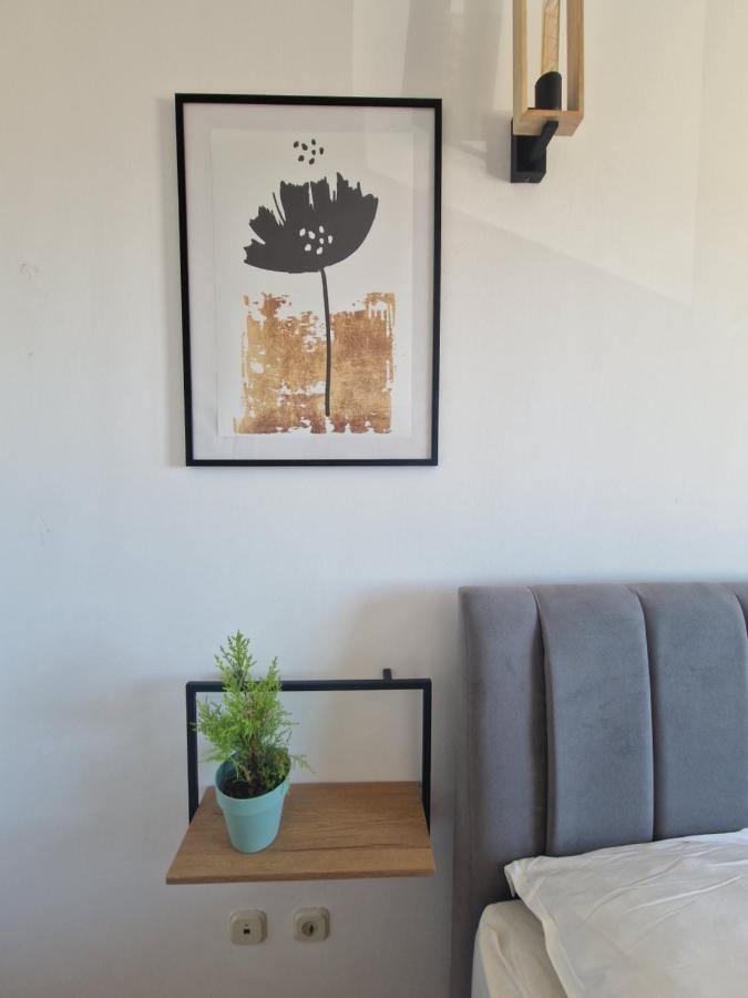 City Apartment Sanja Макарська Екстер'єр фото